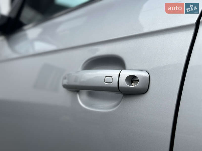 Универсал Audi A4 2011 в Киеве