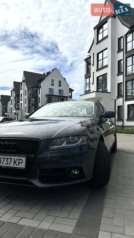 Седан Audi A4 2010 в Киеве
