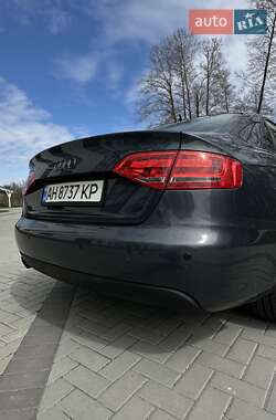 Седан Audi A4 2010 в Киеве