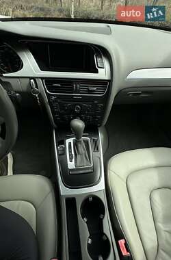 Седан Audi A4 2010 в Киеве