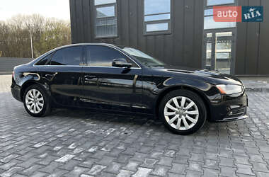 Седан Audi A4 2013 в 
