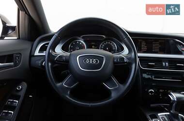 Седан Audi A4 2012 в 