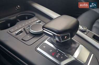 Седан Audi A4 2017 в 