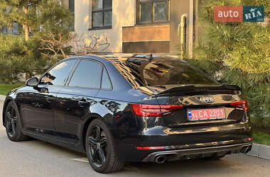 Седан Audi A4 2017 в 