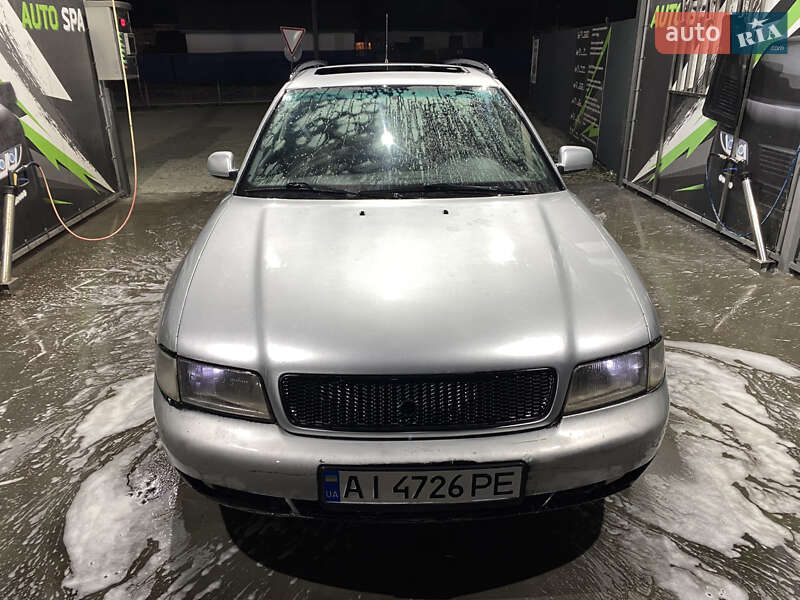 Універсал Audi A4 1997 в 