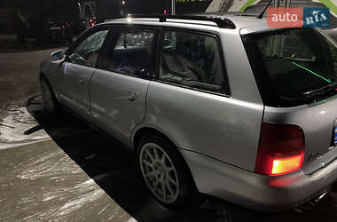 Універсал Audi A4 1997 в 