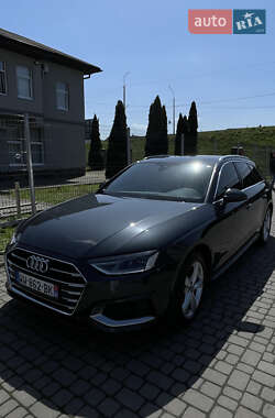 Универсал Audi A4 2021 в Мукачево