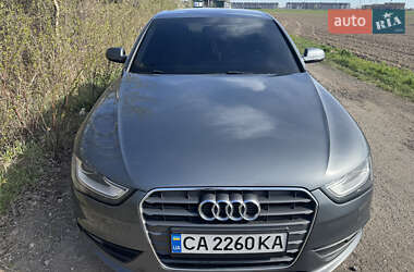 Седан Audi A4 2012 в 
