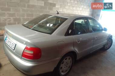 Седан Audi A4 1999 в Теребовлі