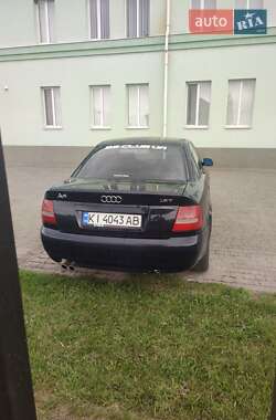 Седан Audi A4 1999 в 