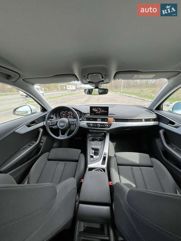 Универсал Audi A4 2019 в Киеве