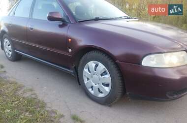 Седан Audi A4 1995 в 