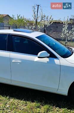 Седан Audi A4 2011 в 