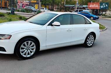 Седан Audi A4 2011 в 