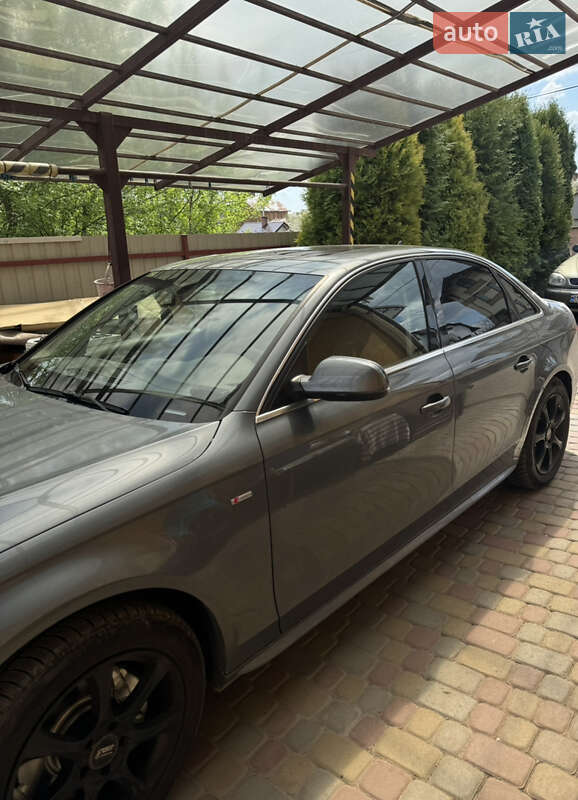 Седан Audi A4 2015 в Львове