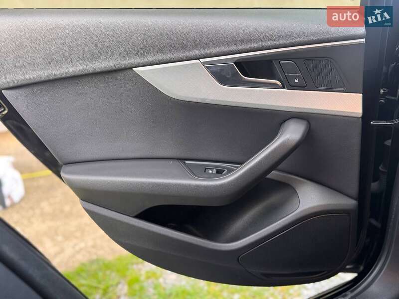 Седан Audi A4 2016 в Стрые