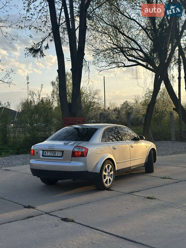 Седан Audi A4 2003 в Коломые