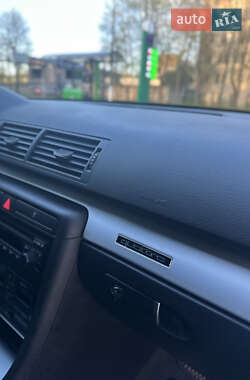 Седан Audi A4 2003 в 