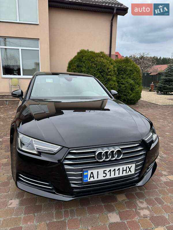 Седан Audi A4 2017 в Обухове