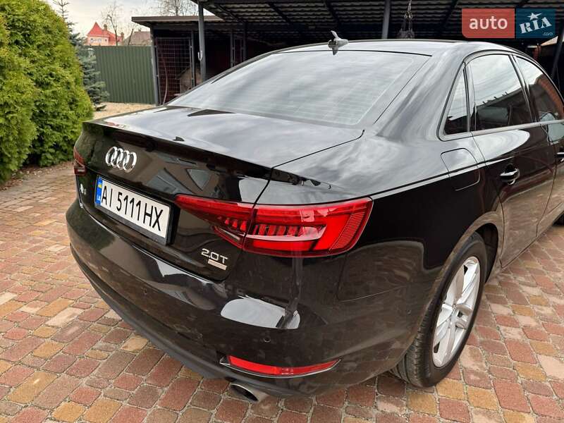 Седан Audi A4 2017 в Обухове