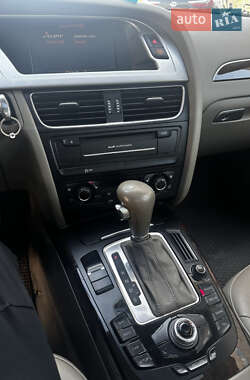 Седан Audi A4 2010 в 