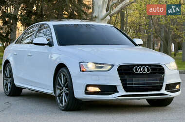 Седан Audi A4 2015 в Одессе