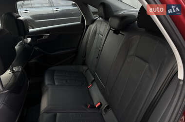 Седан Audi A4 2017 в 