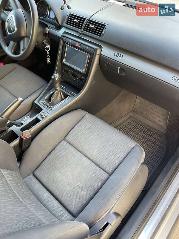 Универсал Audi A4 2006 в Полонном