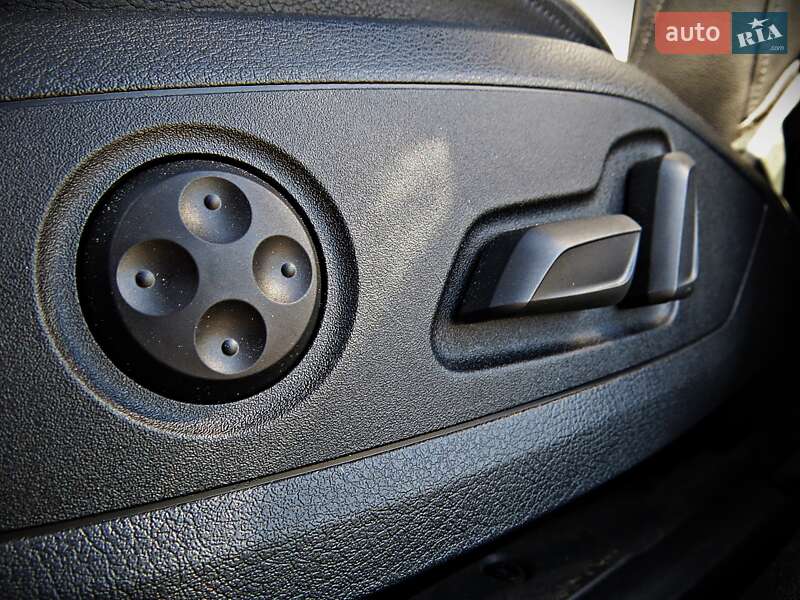 Седан Audi A4 2019 в Черкасах