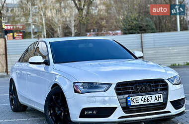 Седан Audi A4 2012 в 