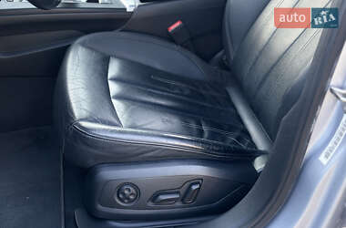 Седан Audi A4 2015 в 