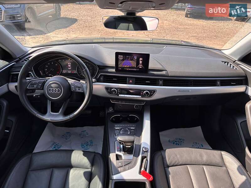Седан Audi A4 2018 в Львове