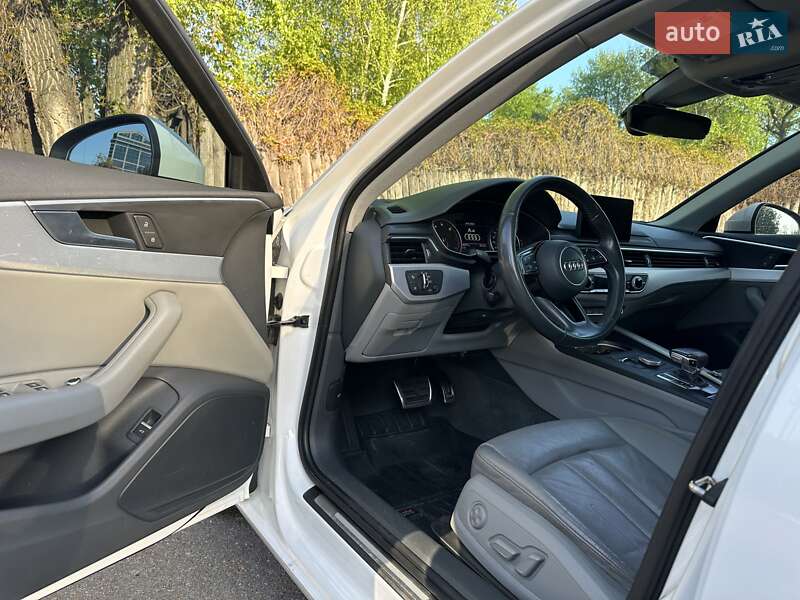 Седан Audi A4 2017 в Днепре