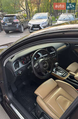 Седан Audi A4 2012 в 