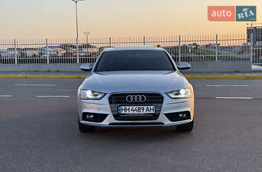 Седан Audi A4 2013 в 