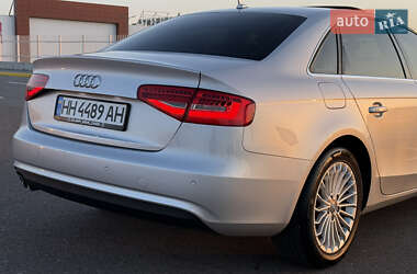 Седан Audi A4 2013 в 
