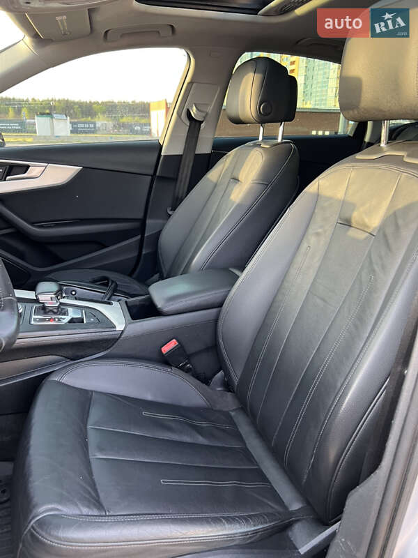 Седан Audi A4 2016 в Киеве