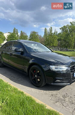 Седан Audi A4 2012 в 