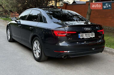 Седан Audi A4 2016 в 