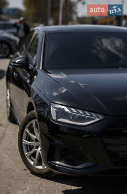 Седан Audi A4 2019 в 