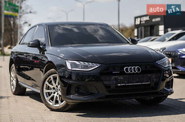 Седан Audi A4 2019 в 