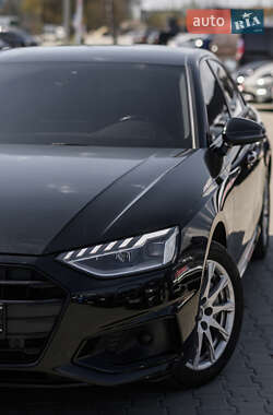 Седан Audi A4 2019 в 