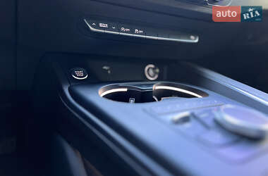 Седан Audi A4 2019 в 