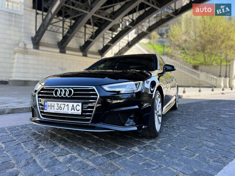 Седан Audi A4 2019 в Одессе