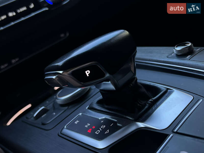 Седан Audi A4 2019 в Одессе