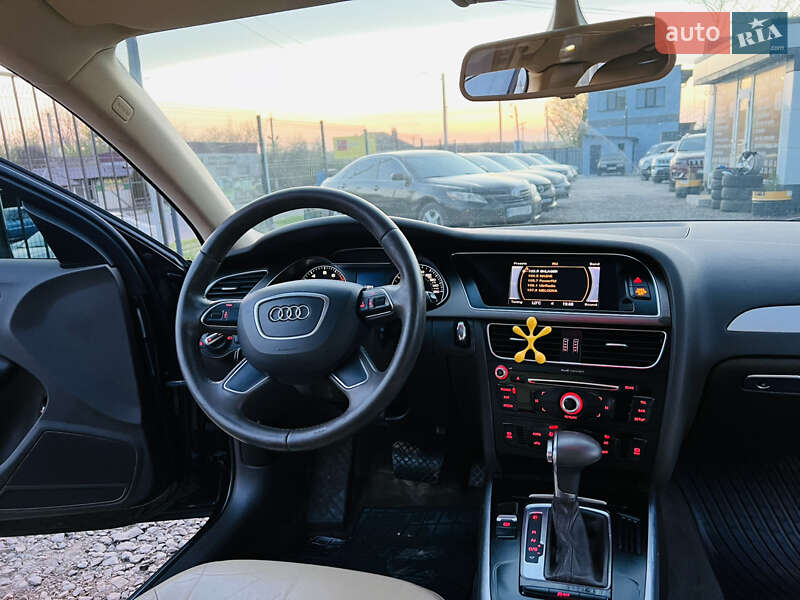 Седан Audi A4 2012 в Харькове