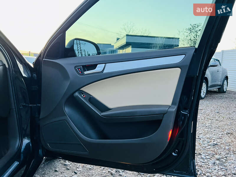 Седан Audi A4 2012 в Харькове