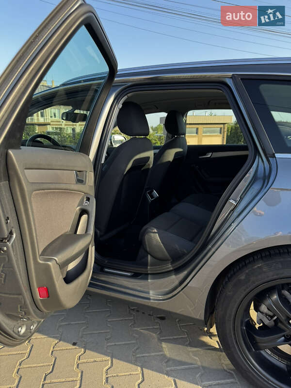 Универсал Audi A4 2012 в Черновцах