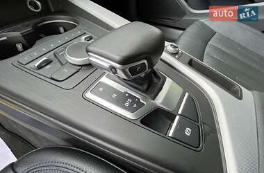 Седан Audi A4 2017 в 
