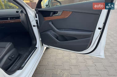 Седан Audi A4 2020 в 